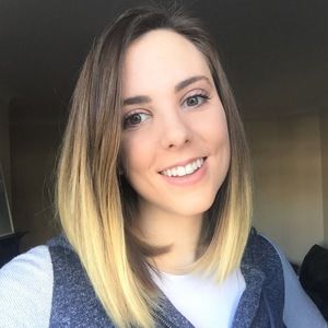 Meet your Posher, Lauren